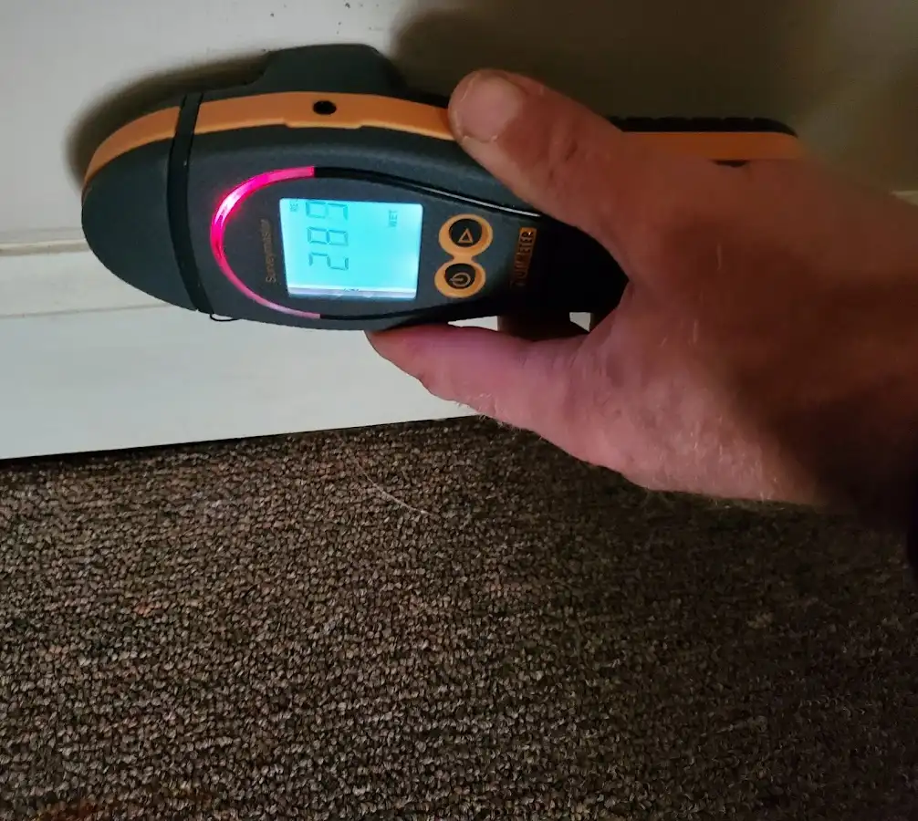 Moisture detection at baseboard during Mold Inspection & Testing in Lucerne Valley